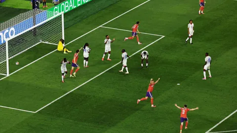 独家：胡尔克自曝海港生涯收入远超梅西罗